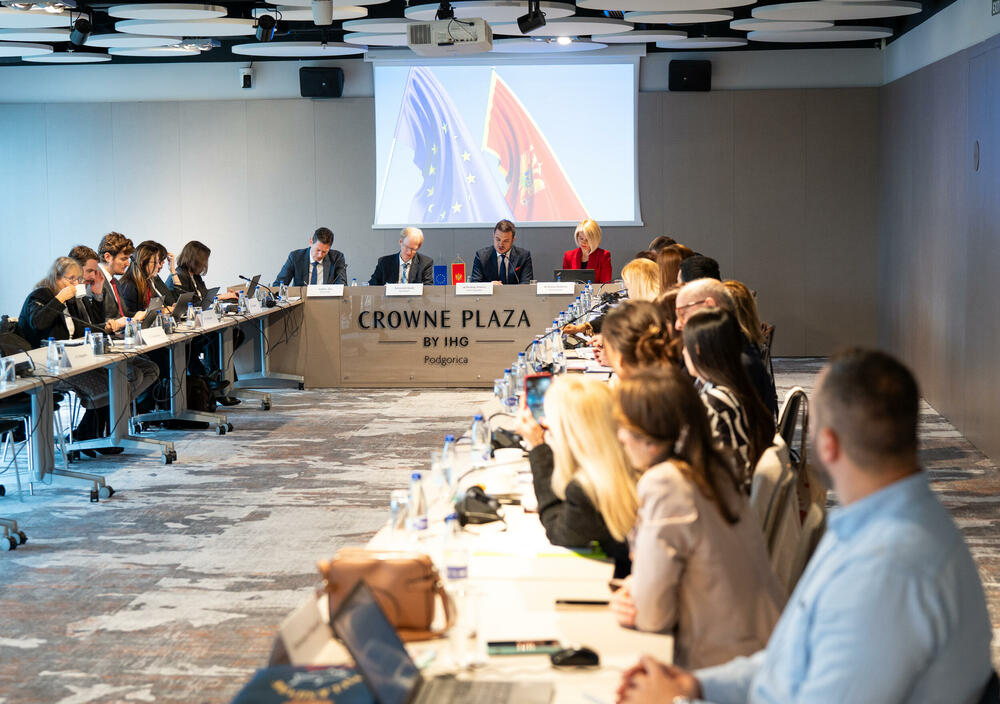 Črna gora zaostaja za Albanijo pri rasti turizma po pandemiji, opozarja poslanec Elvir Zvrko