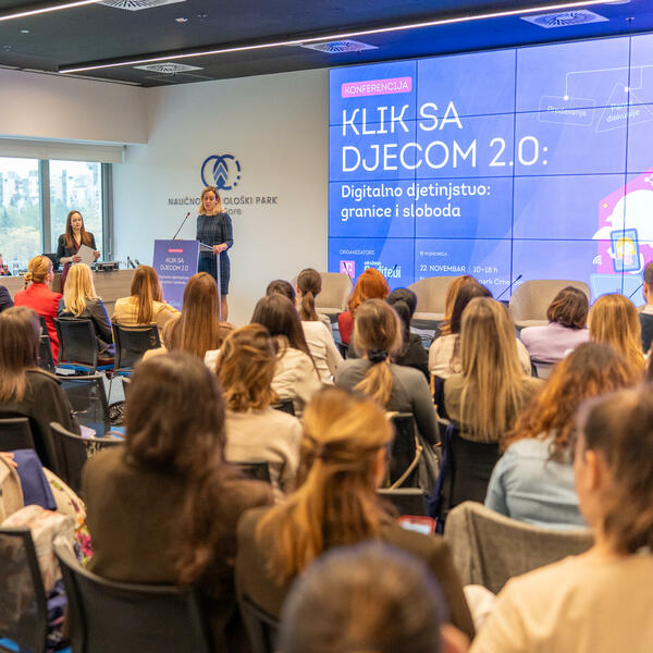 KLIK SA DJECOM 2.0: Zajednički gradimo granice i slobodu za...