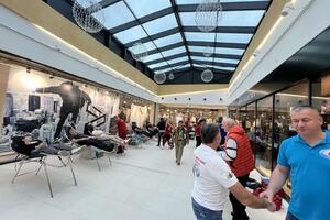 "Budva postala metropola humanosti": Sakupljena rekordna količina...