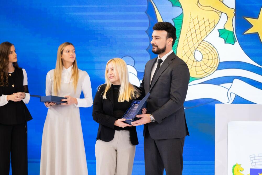 <p>Svečanom sjednicom Skupštine opštine Budva proslavljeni Dan opštine i Dan oslobođenja</p>