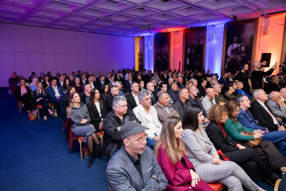 <p>Svečanom sjednicom Skupštine opštine Budva proslavljeni Dan opštine i Dan oslobođenja</p>