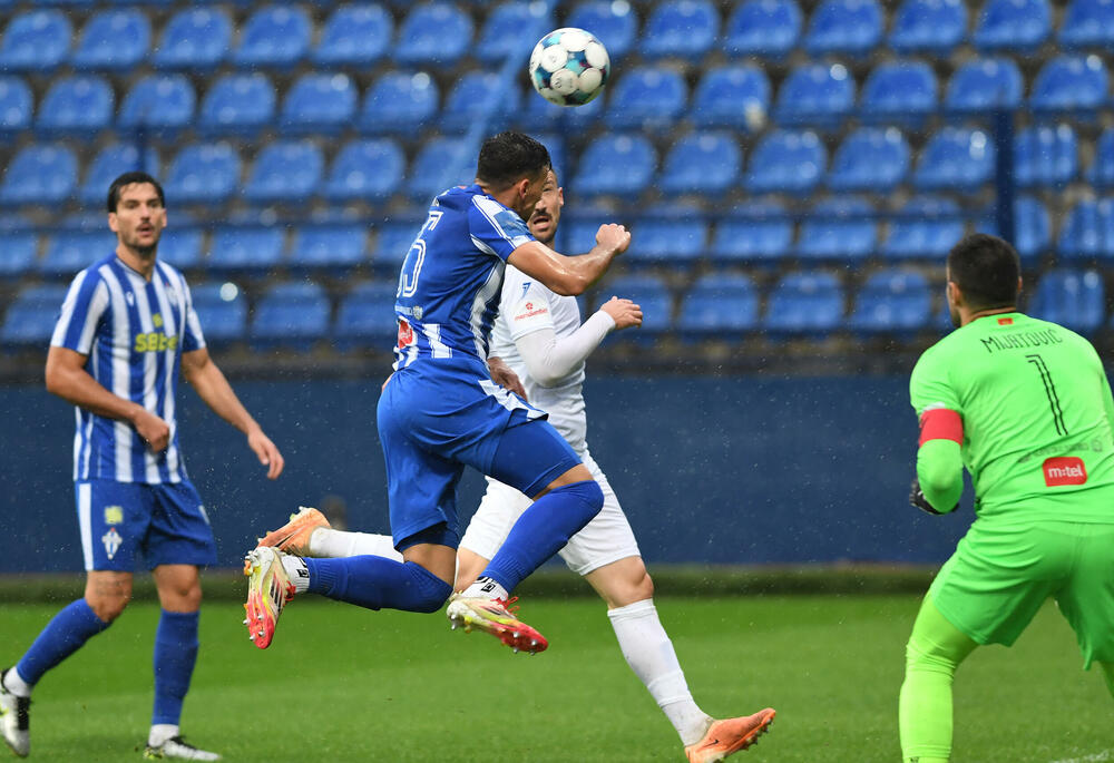 <p>Odigrana 16. kolo MeridianBet 1. CFL: Sutjeska - Dečić 3:1, Budućnost - Mornar 2:0 u derbijima</p>