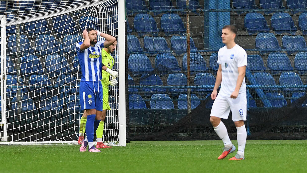 <p>Odigrana 16. kolo MeridianBet 1. CFL: Sutjeska - Dečić 3:1, Budućnost - Mornar 2:0 u derbijima</p>