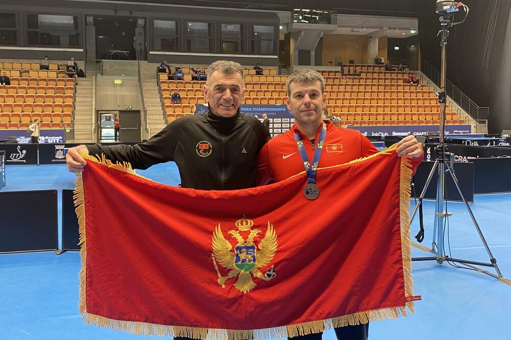 Bakić sa trenerom Damjanovićem, Foto: POKCG