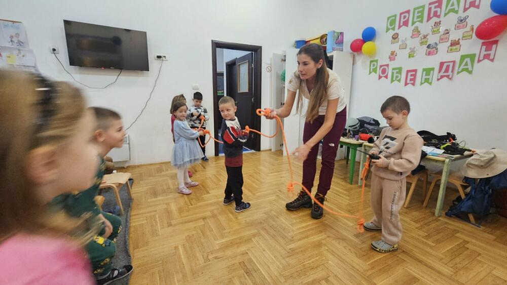 Iskustvo prvog kretanja u navezi: Gordana sa djecom iz 'Cicibana'