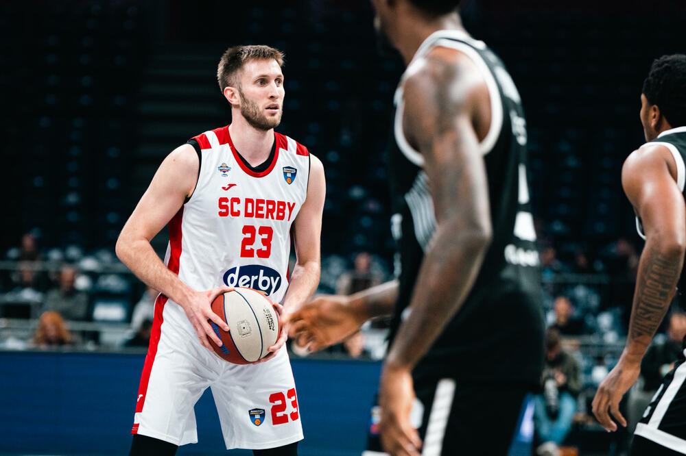 Mateo Drežnjak na večerašnjem meču, Foto: ABA liga/Dragana Stjepanović