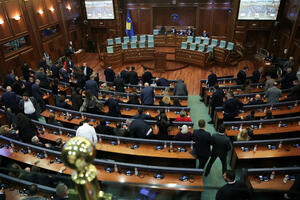 Kosovo bez vlade, bez parlamenta i bez budžeta