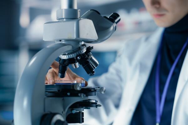 Kako i zašto bakterije postaju otporne na antibiotike?