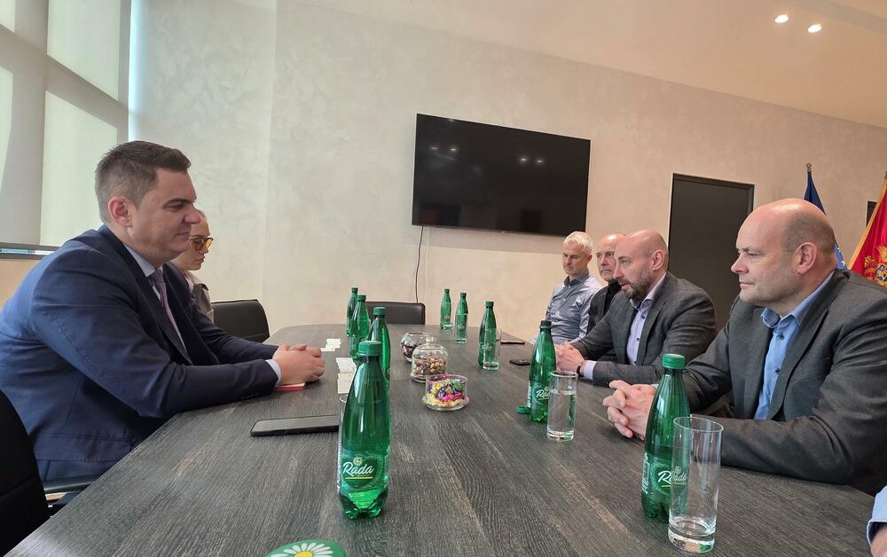 Slovenska družba SIJ Group se zanima za nakup Železare Nikšić v Črni gori