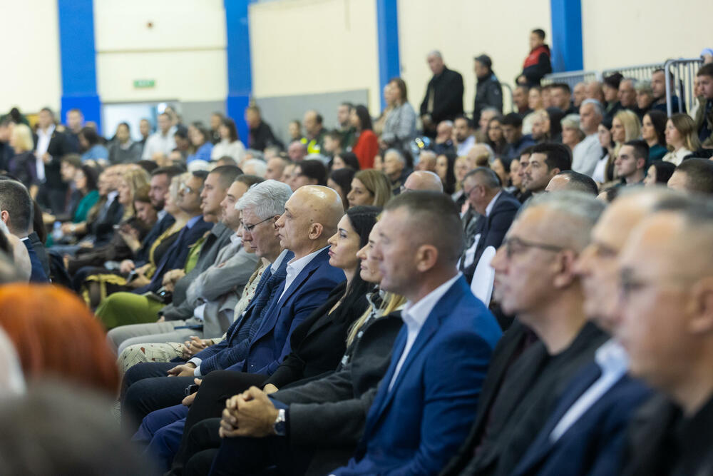 <p>U Danilovgradu održana ceremonija dodjele diploma polaznicima XVII generacije Policijske akademije</p>