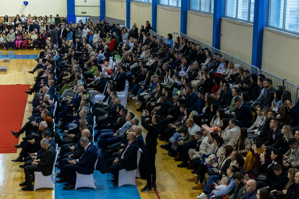 <p>U Danilovgradu održana ceremonija dodjele diploma polaznicima XVII generacije Policijske akademije</p>