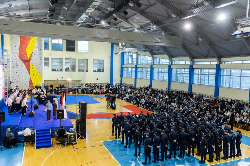 <p>U Danilovgradu održana ceremonija dodjele diploma polaznicima XVII generacije Policijske akademije</p>