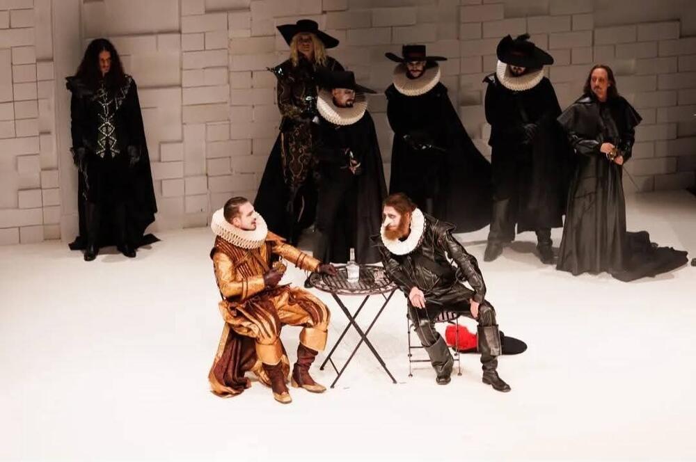 <p>Nikšićko pozorište od 16. do 21. novembra bilo je mjesto koje vrvi od života, mjesto susreta, razmjene, igre, kolektivne energije, mjesto magije i duha koji se rijetko gdje osjeti tako snažno i iskreno kao u gradu pod Trebjesom i Bedemom</p>