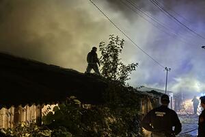 Podgorica: Požar u blizini OŠ "21. maj" ugašen, vatra zahvatila...