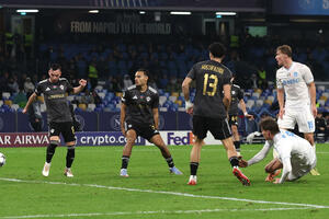 Sporna situacija kod penala za Napoli: Pogledajte šta je sudija...