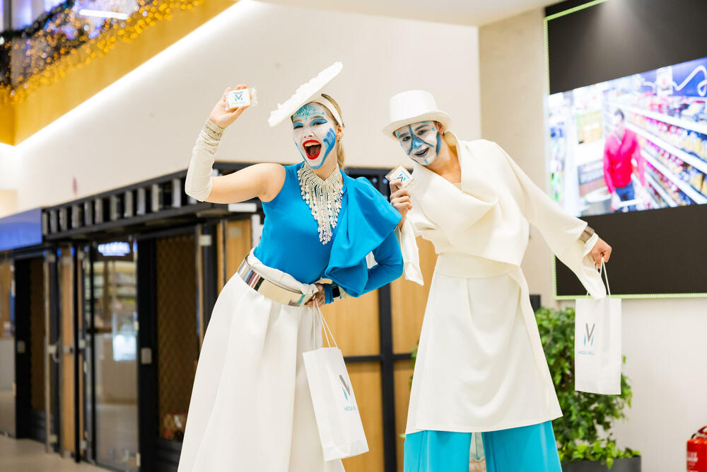 <p>Budvanski Mega Mall proslavio prvu godinu uspješnog rada. Za 365 dana 2.200.000 ulazaka.</p>