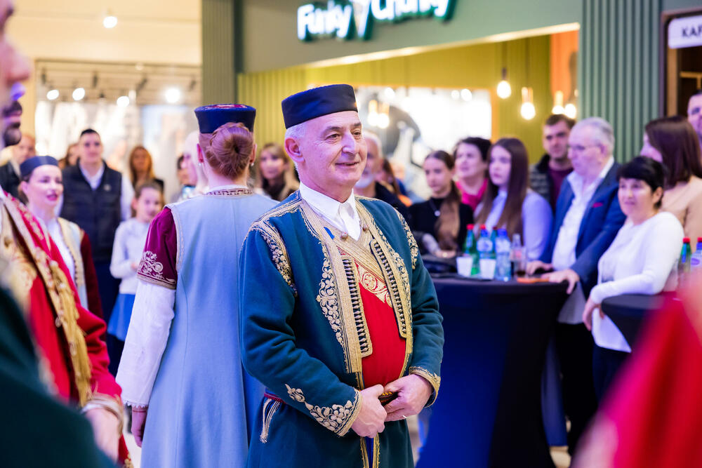 <p>Budvanski Mega Mall proslavio prvu godinu uspješnog rada. Za 365 dana 2.200.000 ulazaka.</p>