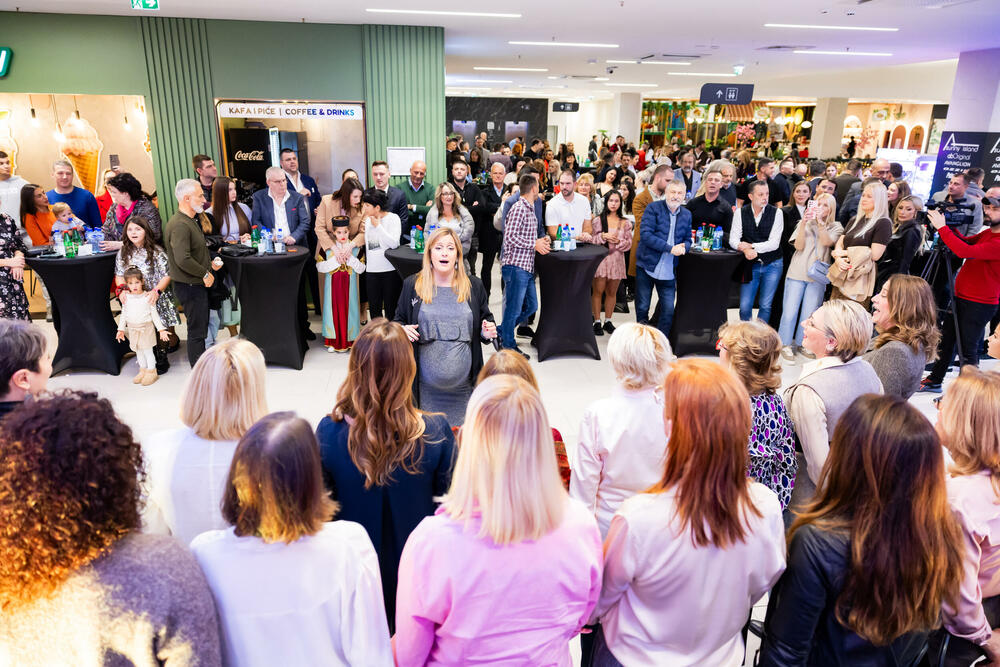 <p>Budvanski Mega Mall proslavio prvu godinu uspješnog rada. Za 365 dana 2.200.000 ulazaka.</p>