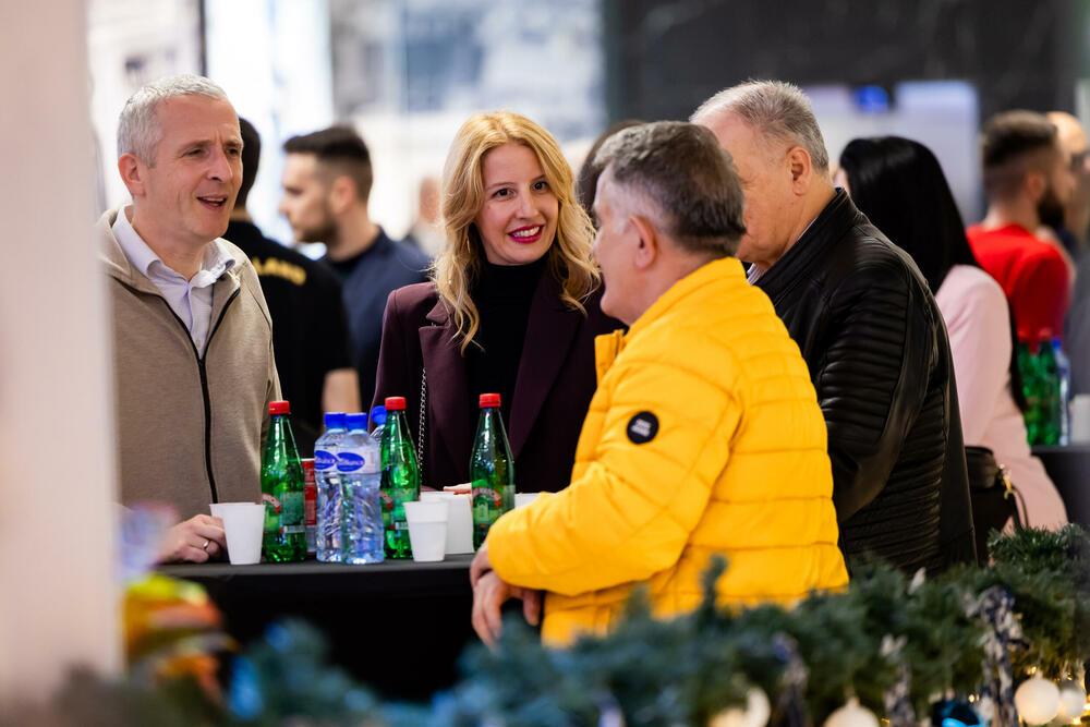 <p>Budvanski Mega Mall proslavio prvu godinu uspješnog rada. Za 365 dana 2.200.000 ulazaka.</p>