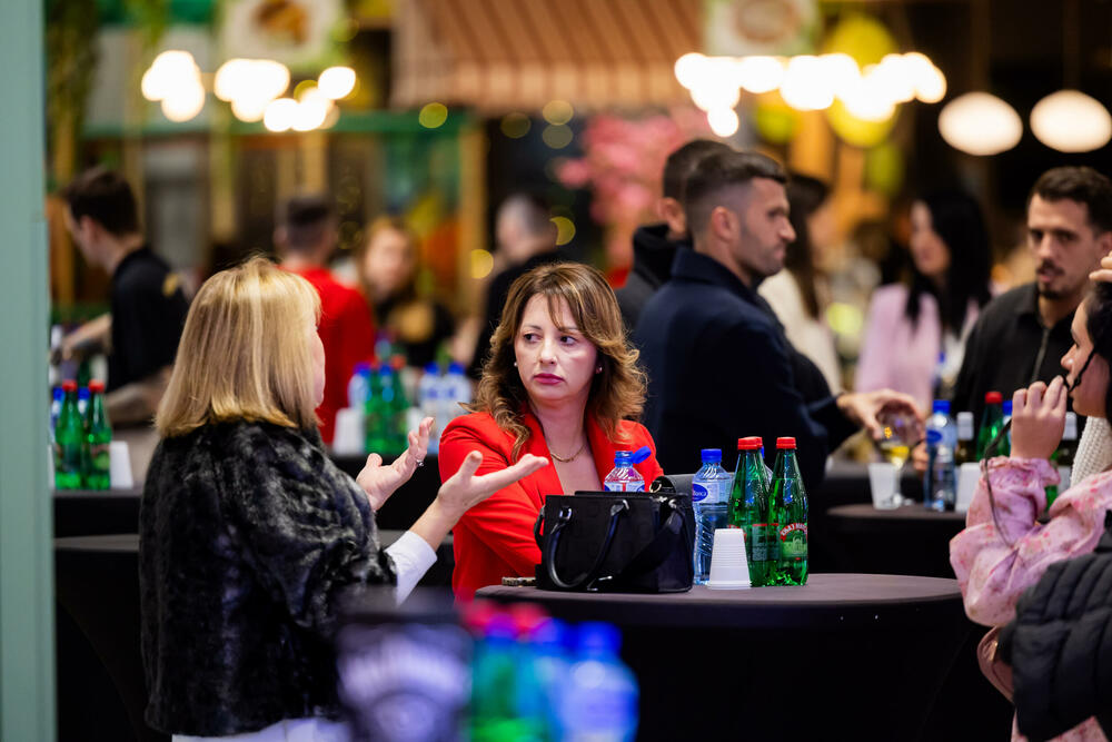 <p>Budvanski Mega Mall proslavio prvu godinu uspješnog rada. Za 365 dana 2.200.000 ulazaka.</p>