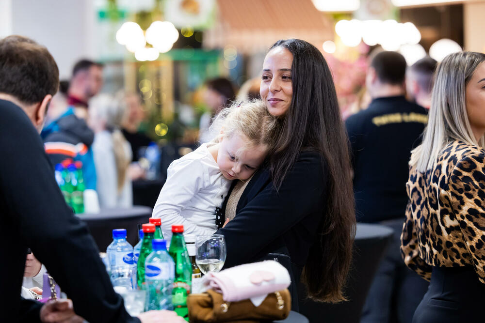 <p>Budvanski Mega Mall proslavio prvu godinu uspješnog rada. Za 365 dana 2.200.000 ulazaka.</p>