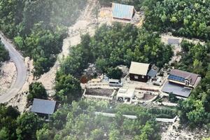 Nenezić: U selu u Kotoru izgrađeno na stotine nelegalnih objekata,...