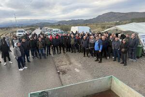 Bećirović: Možda je Spajić u Tokiju živio pored kolektora, ali...