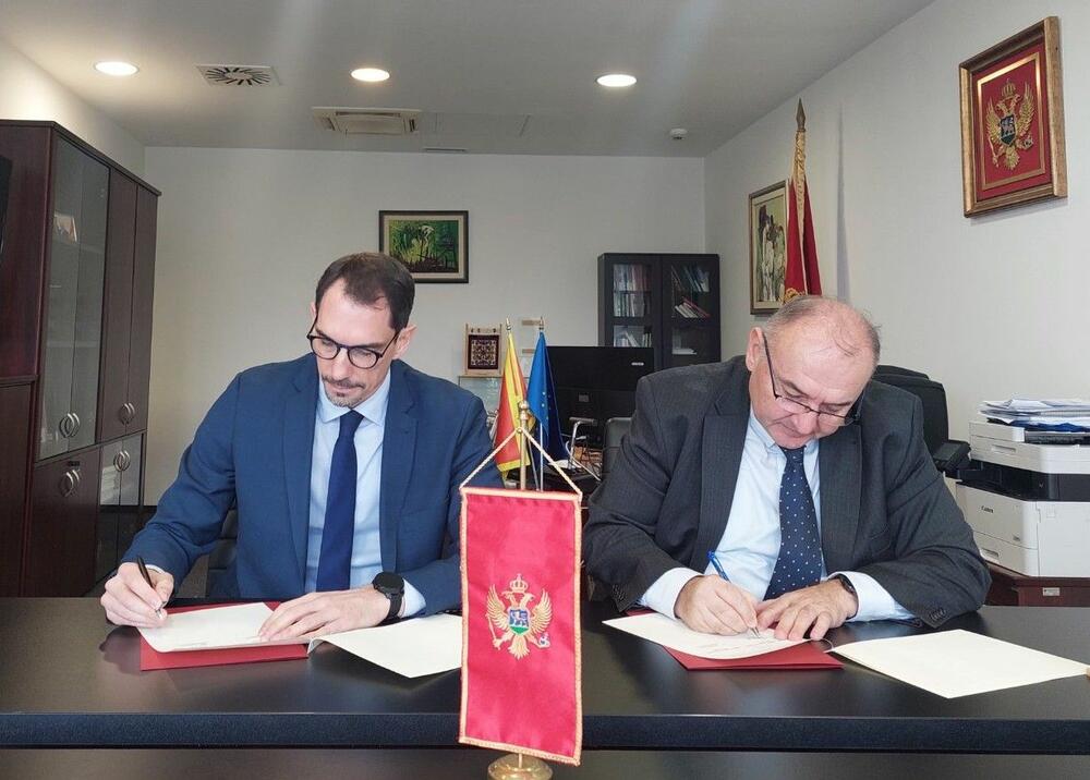 Marković in Bjeković podpisala protokol o varovanju tajnih podatkov