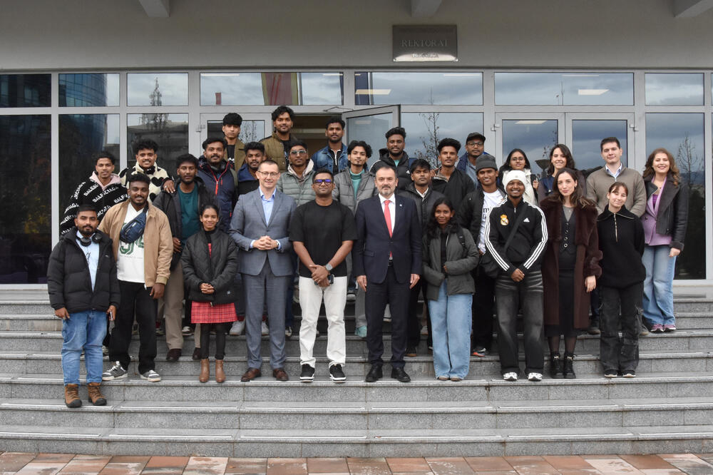 Studenti iz Indije sa predstavnicima UCG, Foto: UCG