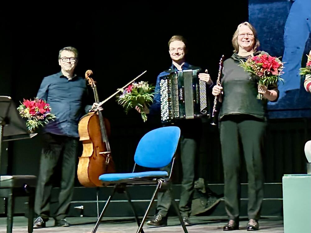 Fulbert Slenčka – violončelo, Mihael Švarcenbaher – harmonika, Imke Aler – oboa
