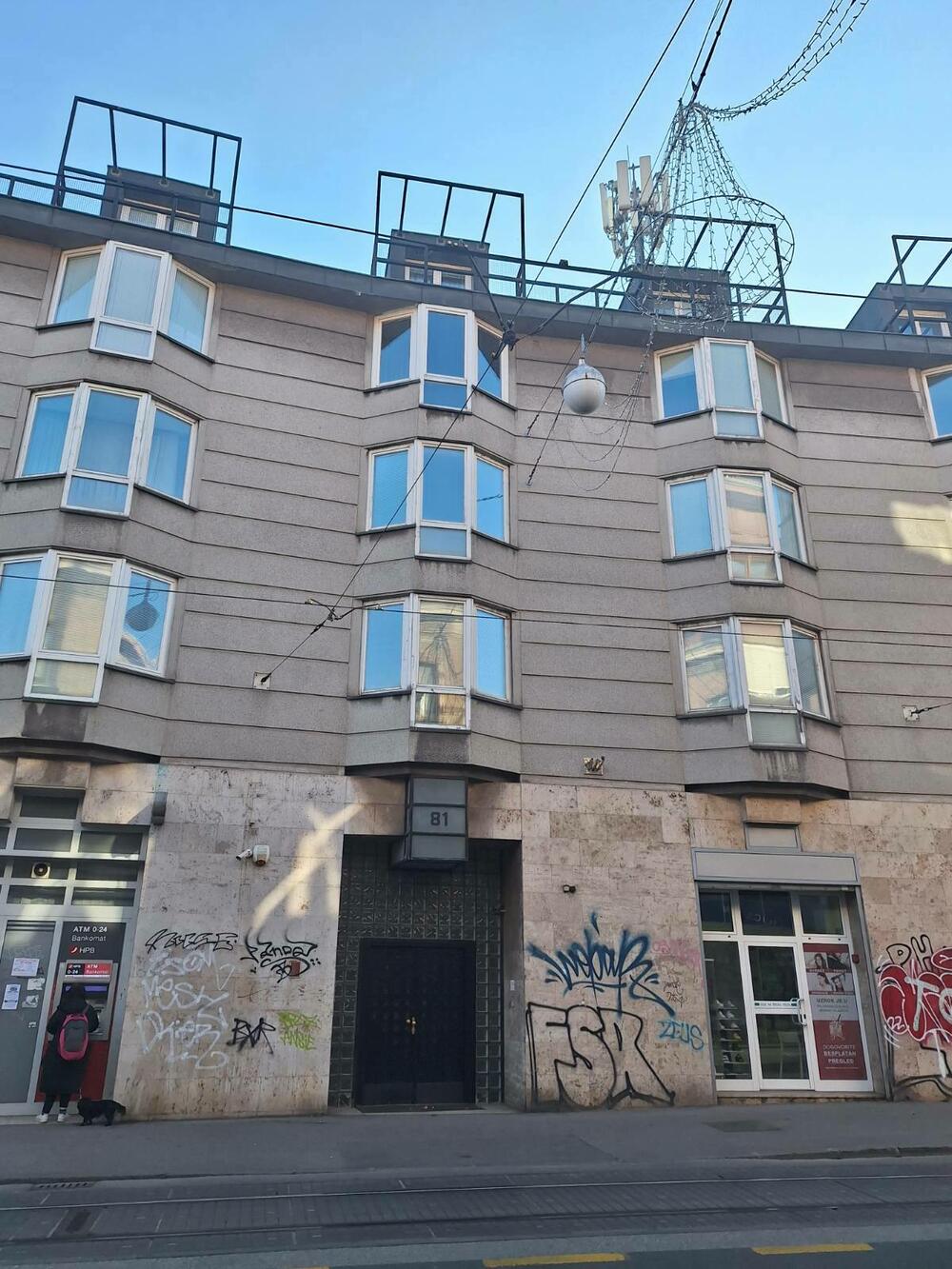 Zgrada na Ilici, u kojoj je, u emigraciji, stanovao Jevrem Brković