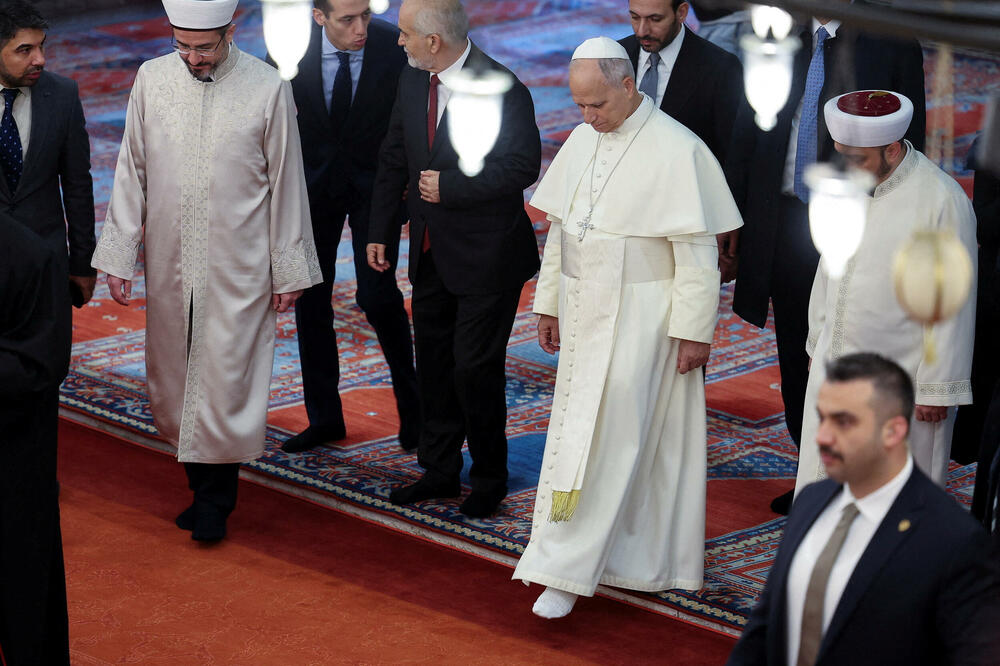 Papa Lav XIV u Sultan Ahmedovoj džamiji, Foto: REUTERS
