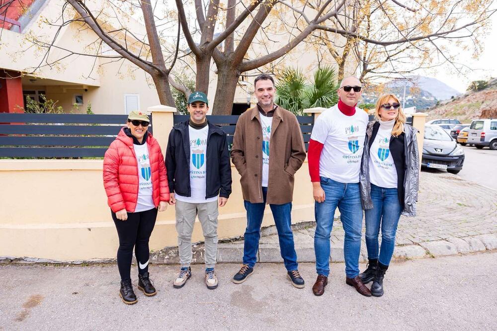<p>Akcija sadnje na Golom brdu nastavlja se i 30. novembra, uz očekivanje da će njenim završetkom na ovom lokalitetu samo tokom novembra biti zasađeno oko 25 hiljada sadnica</p>