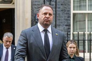 Pad desne ruke Zelenskog: Preraspodjela političkih karata u Kijevu