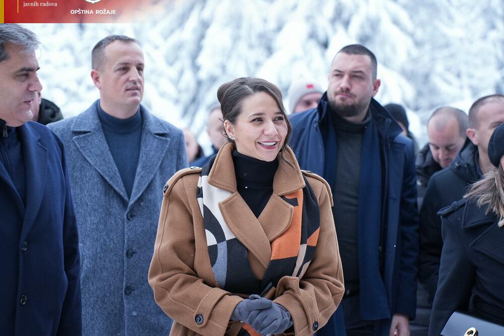 Adžović tokom obilaska radova, Foto: Ministarstvo javnih radova