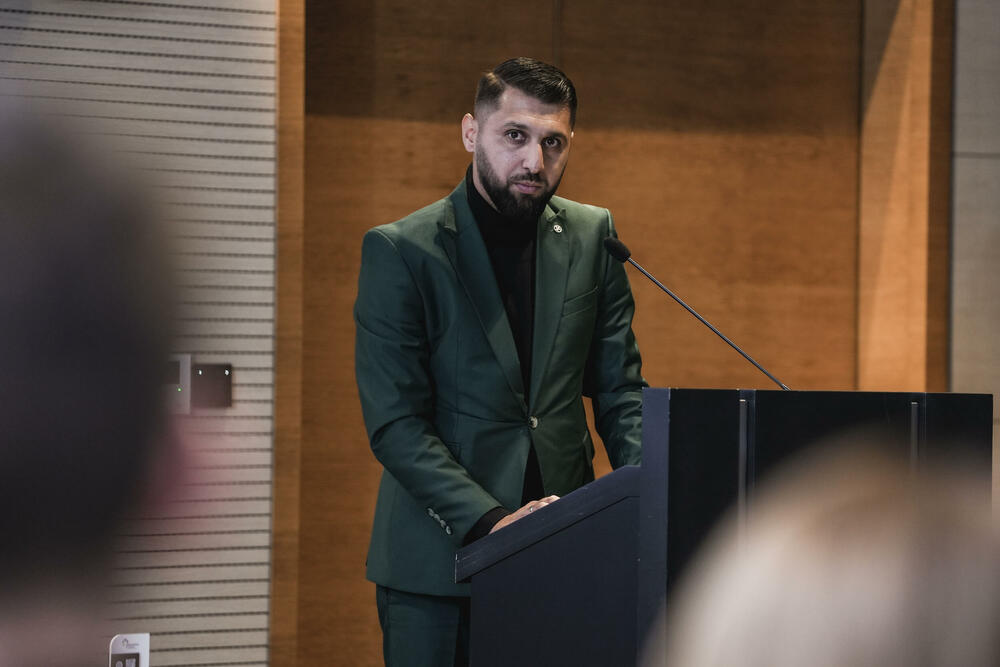 <p>Dr. Sajma Ademović zaključila je da položaj Roma u Crnoj Gori oslikava jaz između deklarativne politike i stvarnog stepena inkluzije</p>