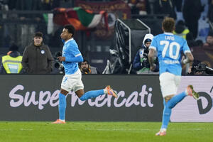 Sunce u derbiju ogrijalo Napolitance, šampion slavio u Rimu
