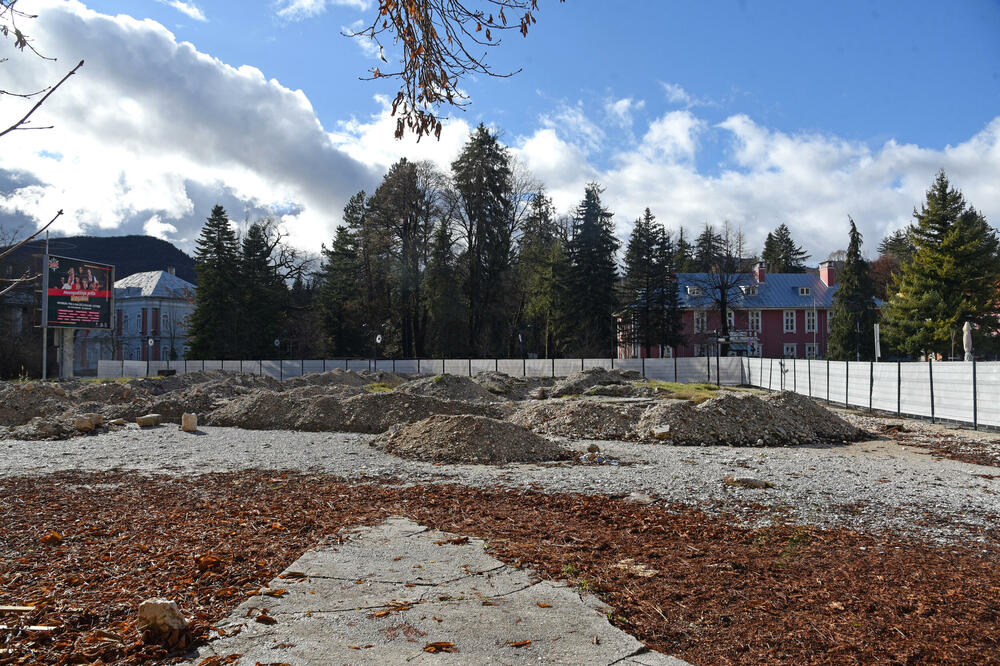 Lokacija na kojoj će se graditi hotel, Foto: BORIS PEJOVIC