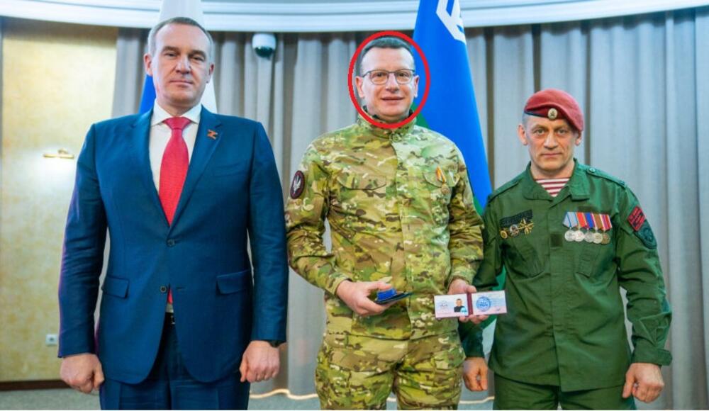 Srpski državljanin Bojan Odžić (u sredini), veteran tzv. SVO