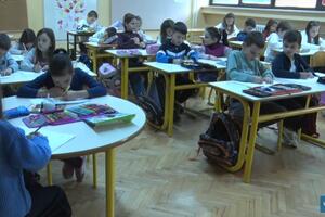 Crteži Lukije Šćepanović - o nebu i morskom dnu, slobodi,...