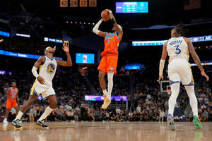 Šej i šampioni se ne zaustavljaju, Edvards bez milosti prema...