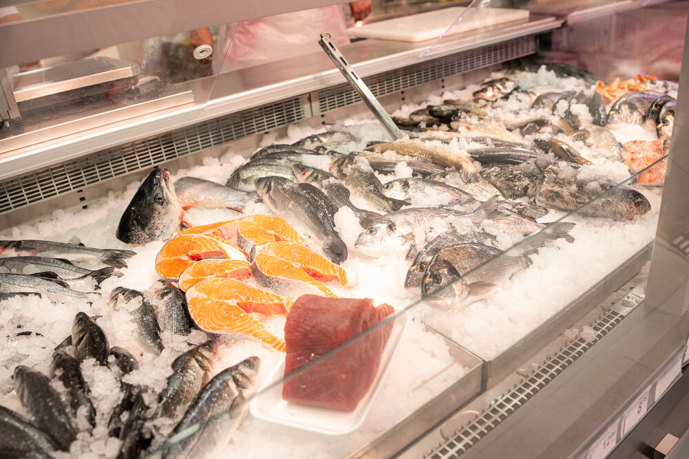 <p>Ako tražite prodavnicu u kojoj možete pronaći sve što vam treba, imamo sjajnu IDE(j)U! Na lokaciji Kava bb, u sklopu autobuske stanice, otvorena je renovirana IDEA sa prostranih 800 m² prodajnog prostora i asortimanom koji će zadovoljiti i najistančanije ukuse.</p>