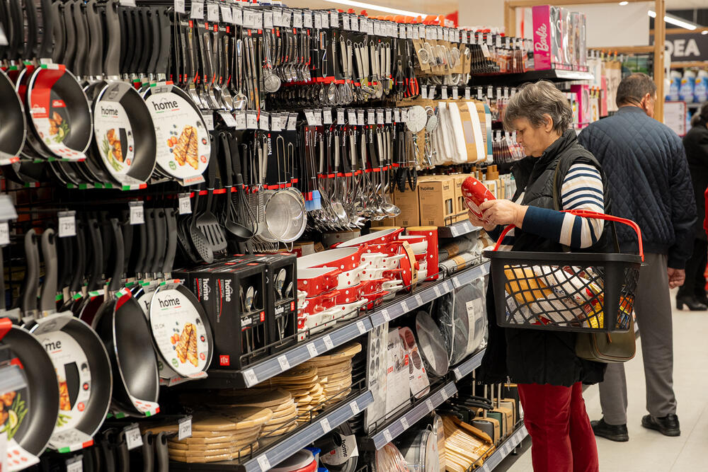<p>Ako tražite prodavnicu u kojoj možete pronaći sve što vam treba, imamo sjajnu IDE(j)U! Na lokaciji Kava bb, u sklopu autobuske stanice, otvorena je renovirana IDEA sa prostranih 800 m² prodajnog prostora i asortimanom koji će zadovoljiti i najistančanije ukuse.</p>