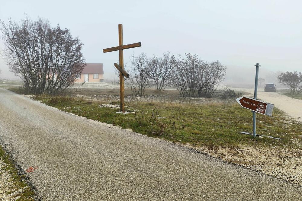 Ulaz u naselje Dragalj, Foto: Siniša Luković