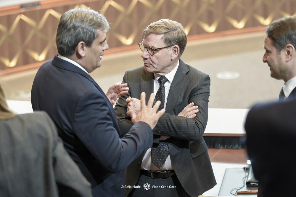 <p>Ibrahimović je istakao stratešku važnost Zapadnog Balkana za Alijansu, naglasivši da region, usljed i dalje prisutnih bezbjednosnih izazova, mora ostati u fokusu NATO.<br /> </p>