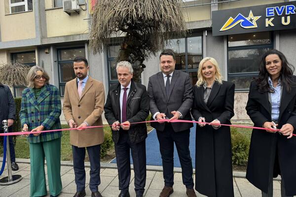 Satler na otvaranju Evropske kuće u Bijelom Polju: Danas je dobar...