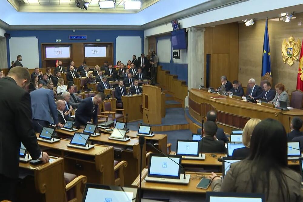 Spajićevih sto zakona u minut do 12: Netransparentnost i...