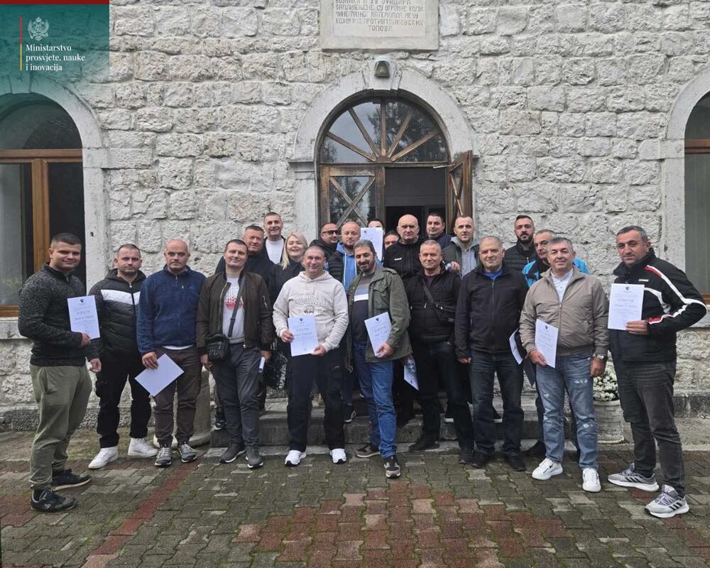 Obuke za zaštitare u školama završila 122 polaznika