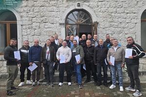 Obuke za zaštitare u školama završila 122 polaznika
