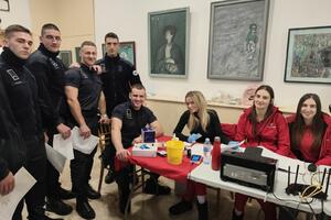 Polaznici Policijske akademije u akciji dobrovoljnog davanja krvi